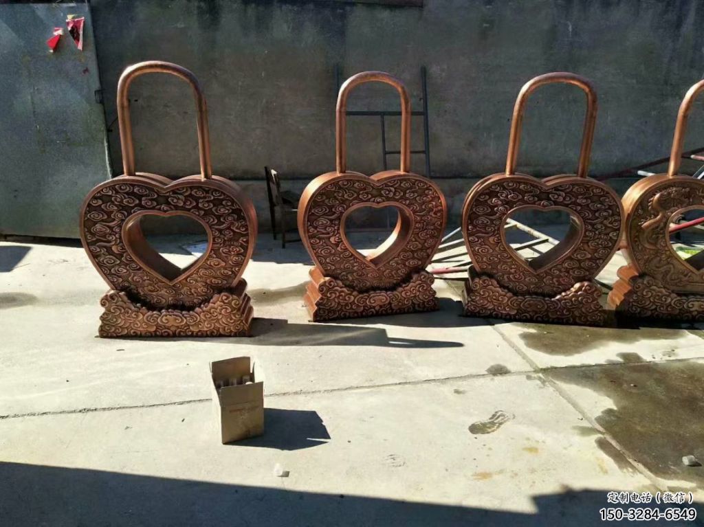 游樂(lè)場(chǎng)鎖子雕塑 發(fā)光公園雕塑 噴漆同心鎖雕塑