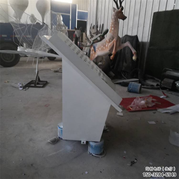 書籍雕塑承接，城市裝飾，大型玻璃鋼書籍雕塑公司