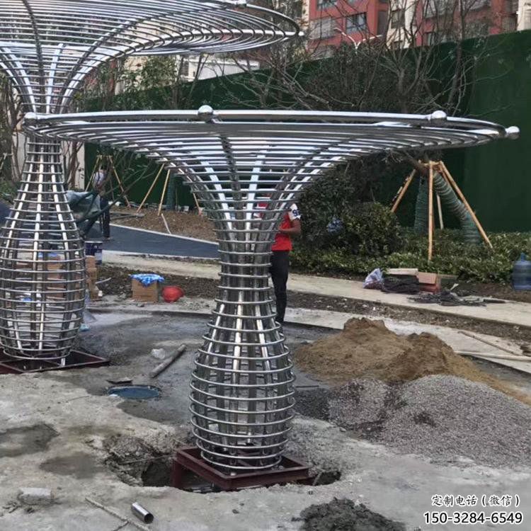 遮陽樹雕塑，彩鋼制作，景觀鏤空遮陽樹雕塑優(yōu)價