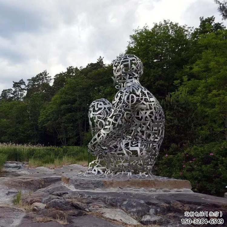 房地產(chǎn)字母雕人物塑，仿古景觀雕塑，噴砂制造