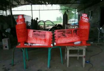 彩繪書(shū)簡(jiǎn)雕塑