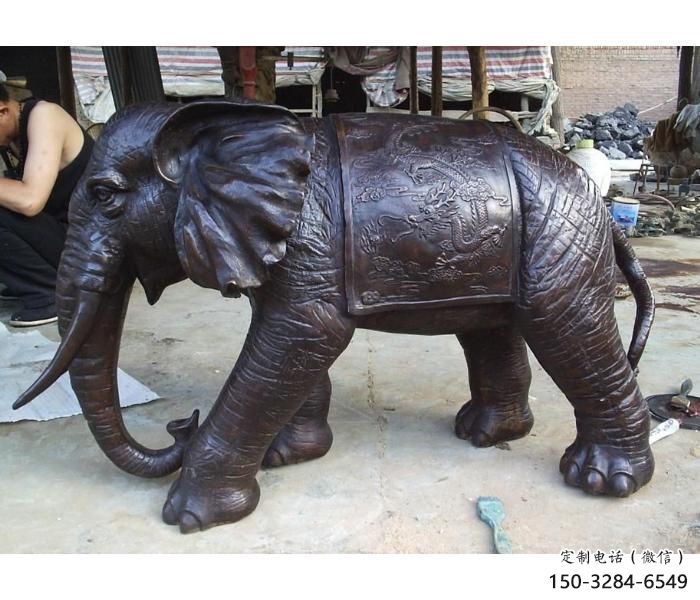 德惠庭院大象雕塑定做，廣場雕塑，室外銅大象雕塑提供